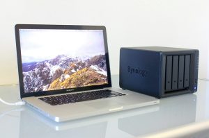 2-bay vs 4-bay nas